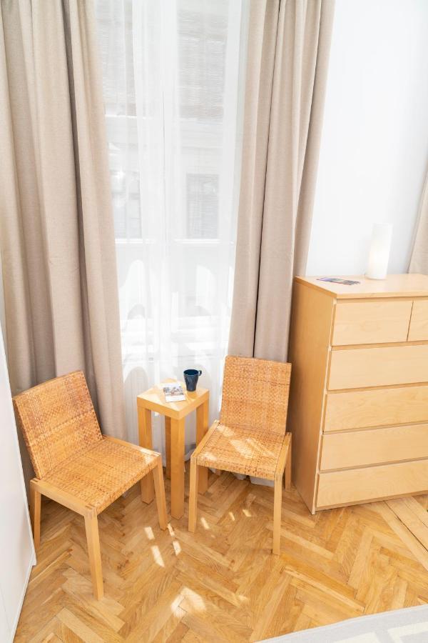 Die Fromme Hermine Vienna Exterior photo